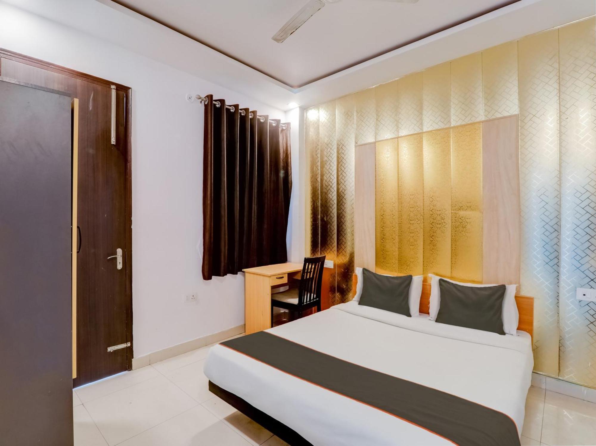 Super Collection O Kiara Guest House Lucknow Buitenkant foto