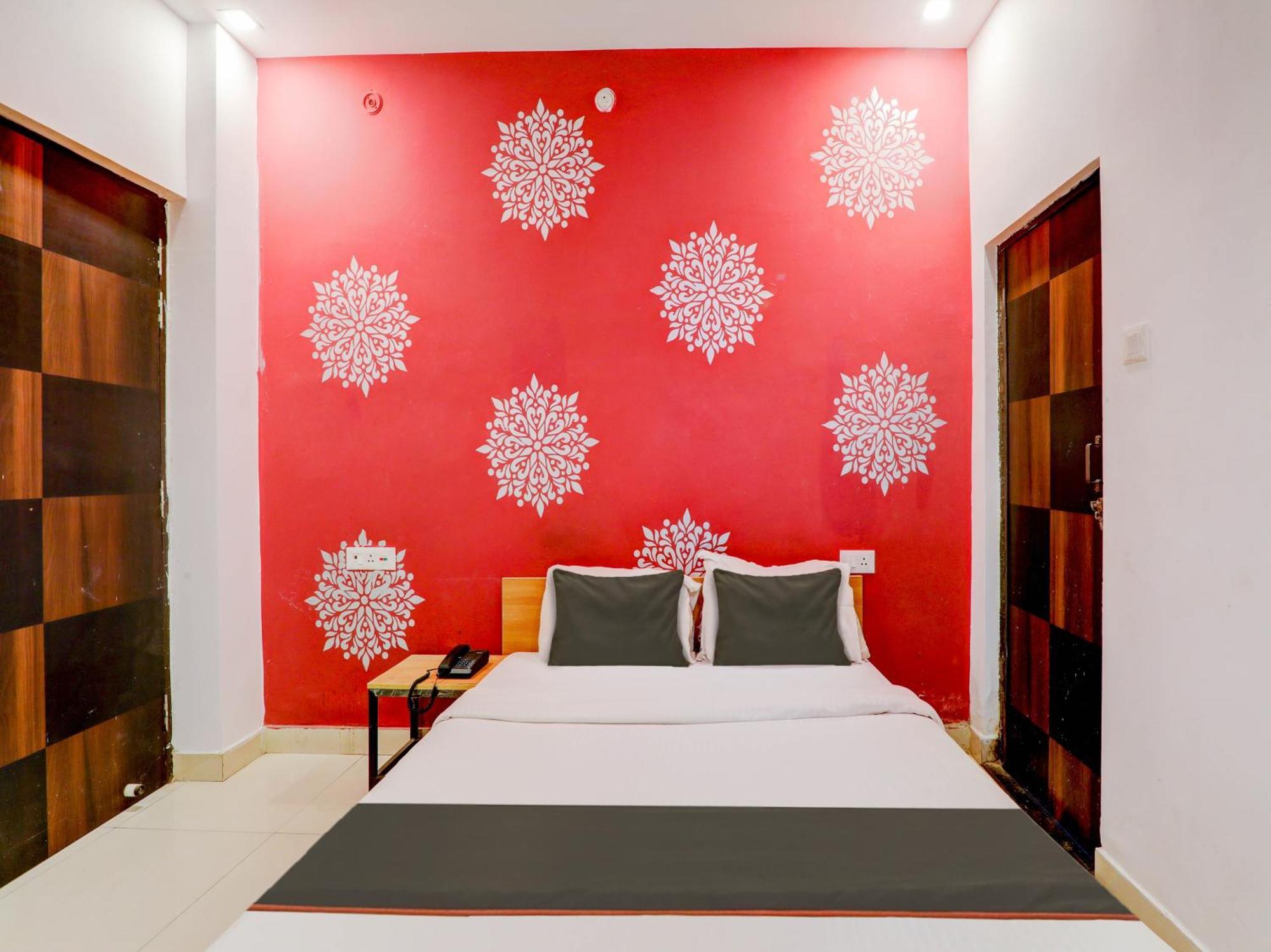 Super Collection O Kiara Guest House Lucknow Buitenkant foto